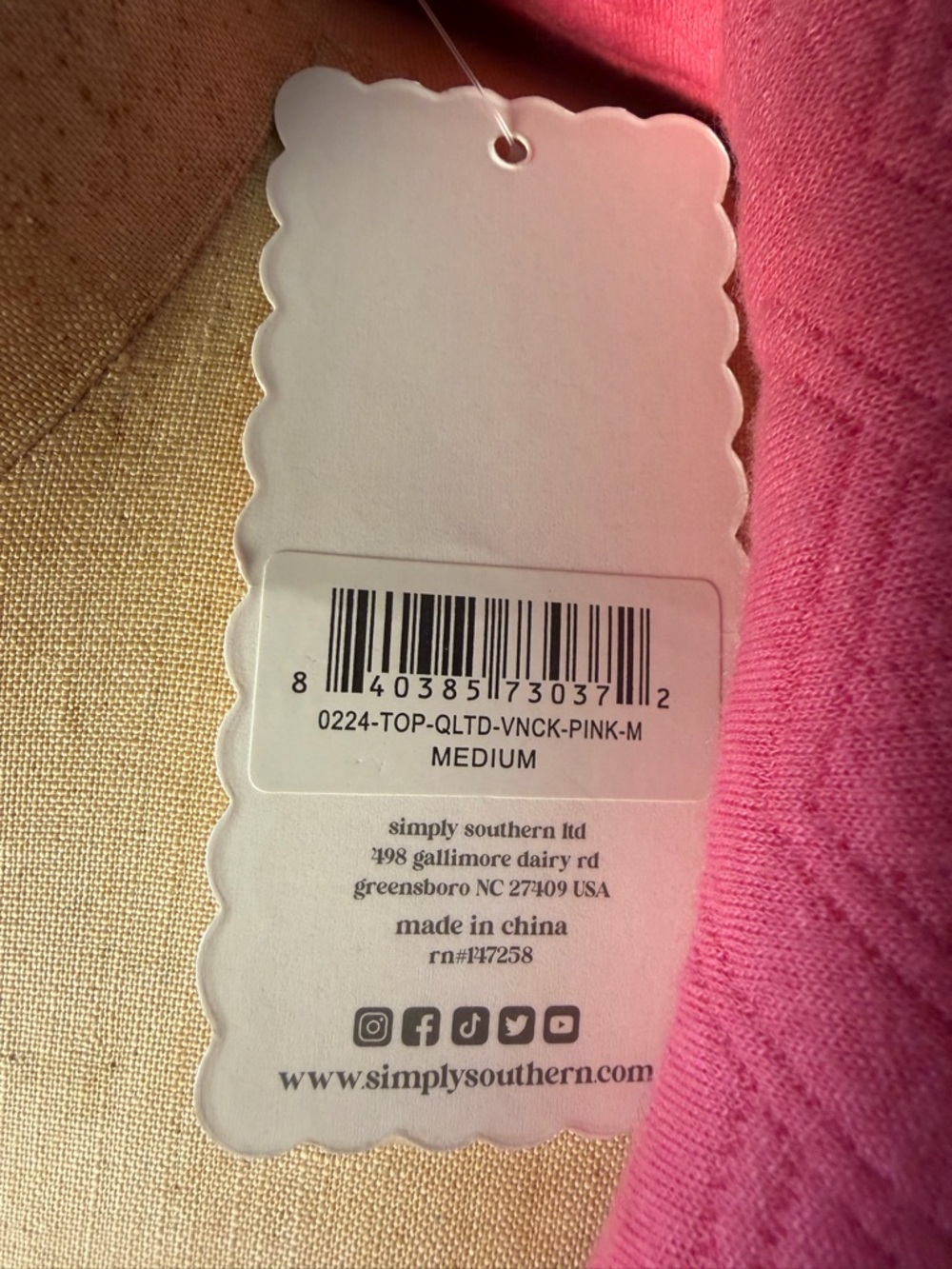 Simply Southern Collection Quilted Pullover NWT Pink Pearl Studded Sweatshirt M - Picture 3 of 7